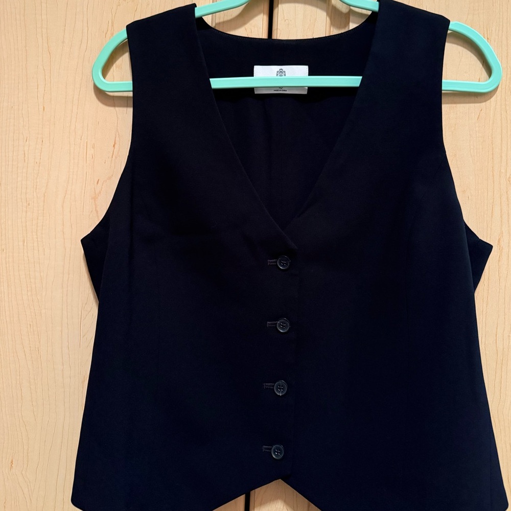 Babaton Elegant Black Top